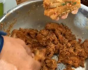 【围裙食谱】吃国才的红糖粉蒸肉的做法 步骤6