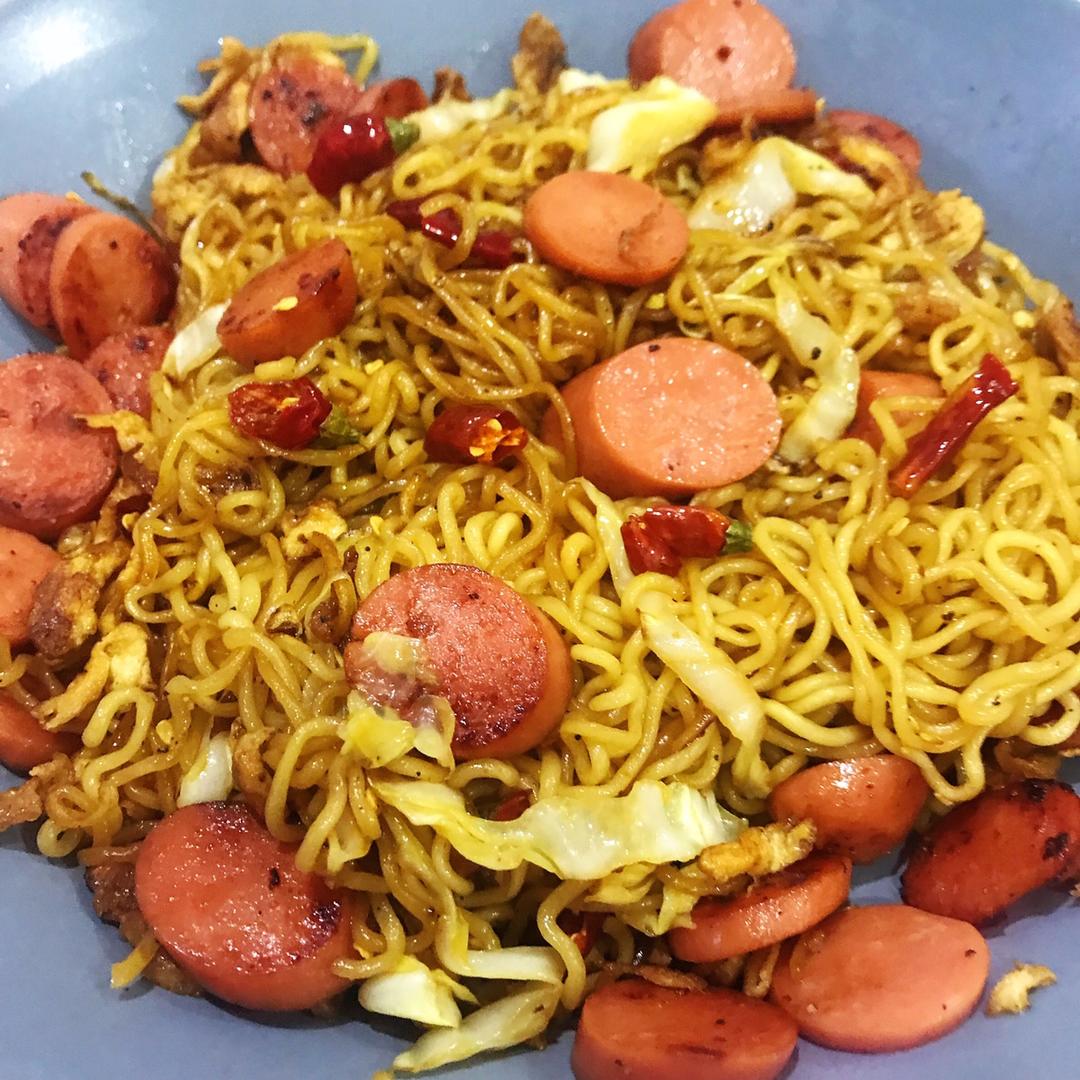 路边摊风味炒方便面