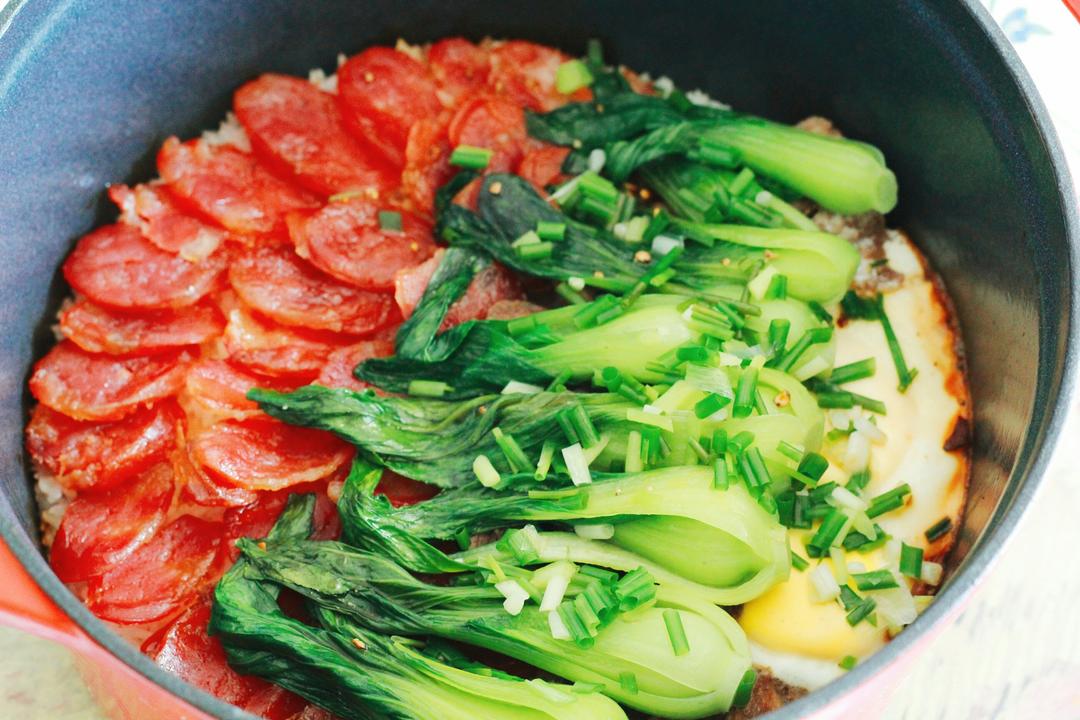 香肠煲仔饭