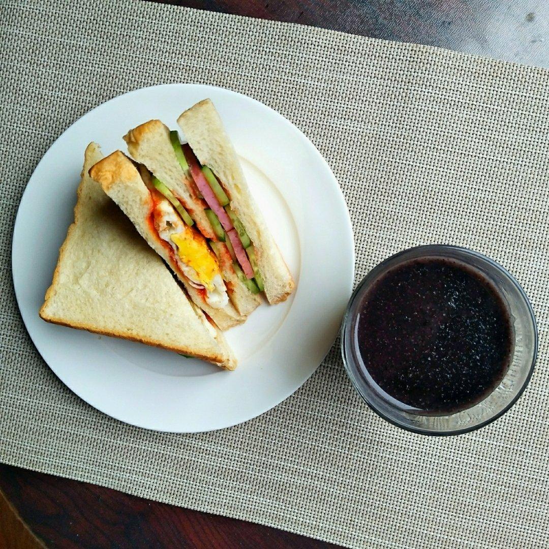 上学日早餐记录