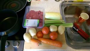 番茄土豆浓汤 beef tomato soup/ stew的做法 步骤1