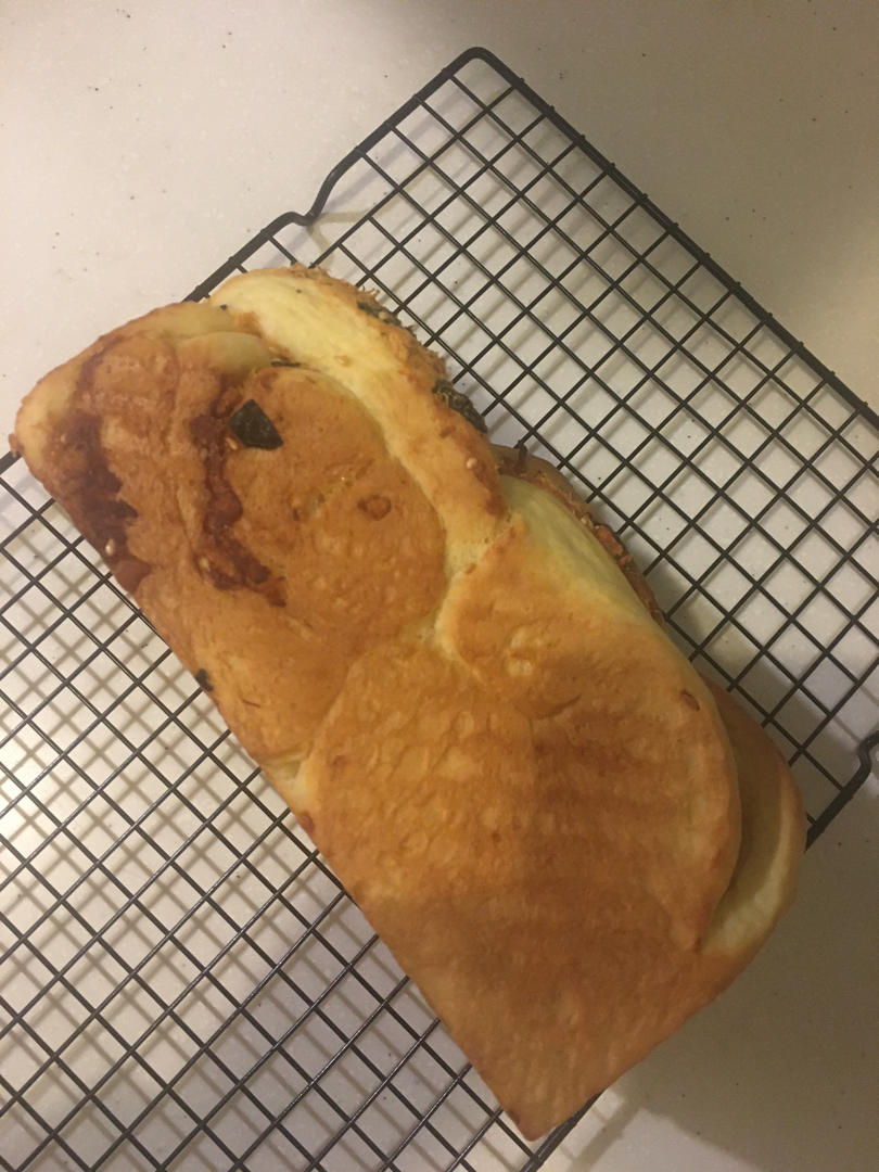 香葱肉松手撕吐司