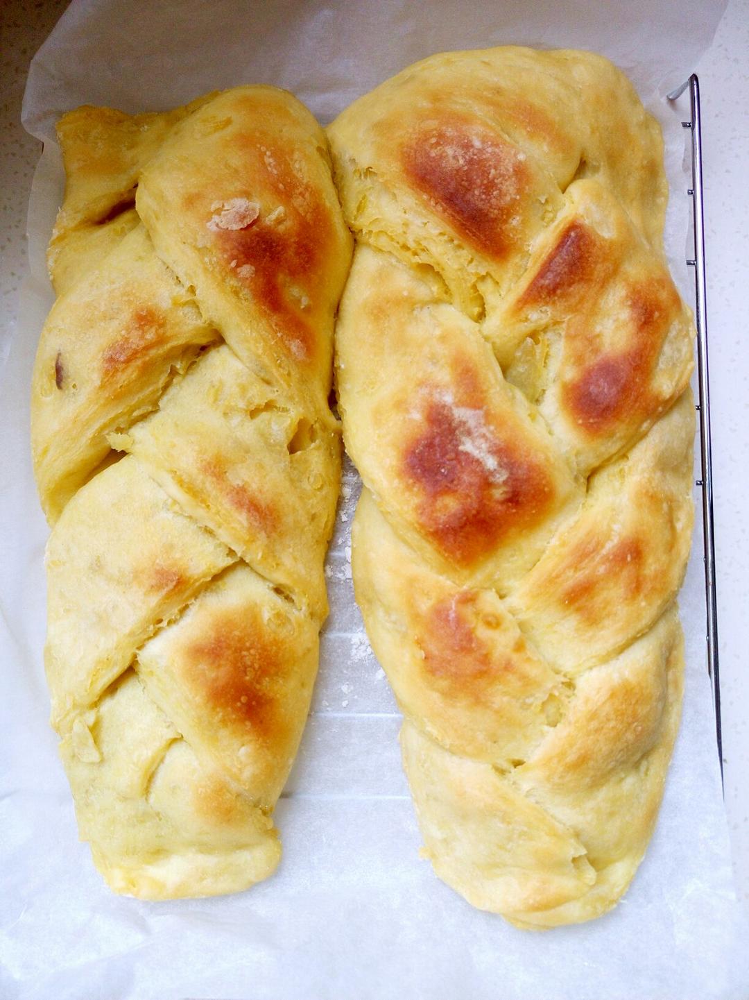 入门级不用揉出膜的手撕紫薯面包无黄油版