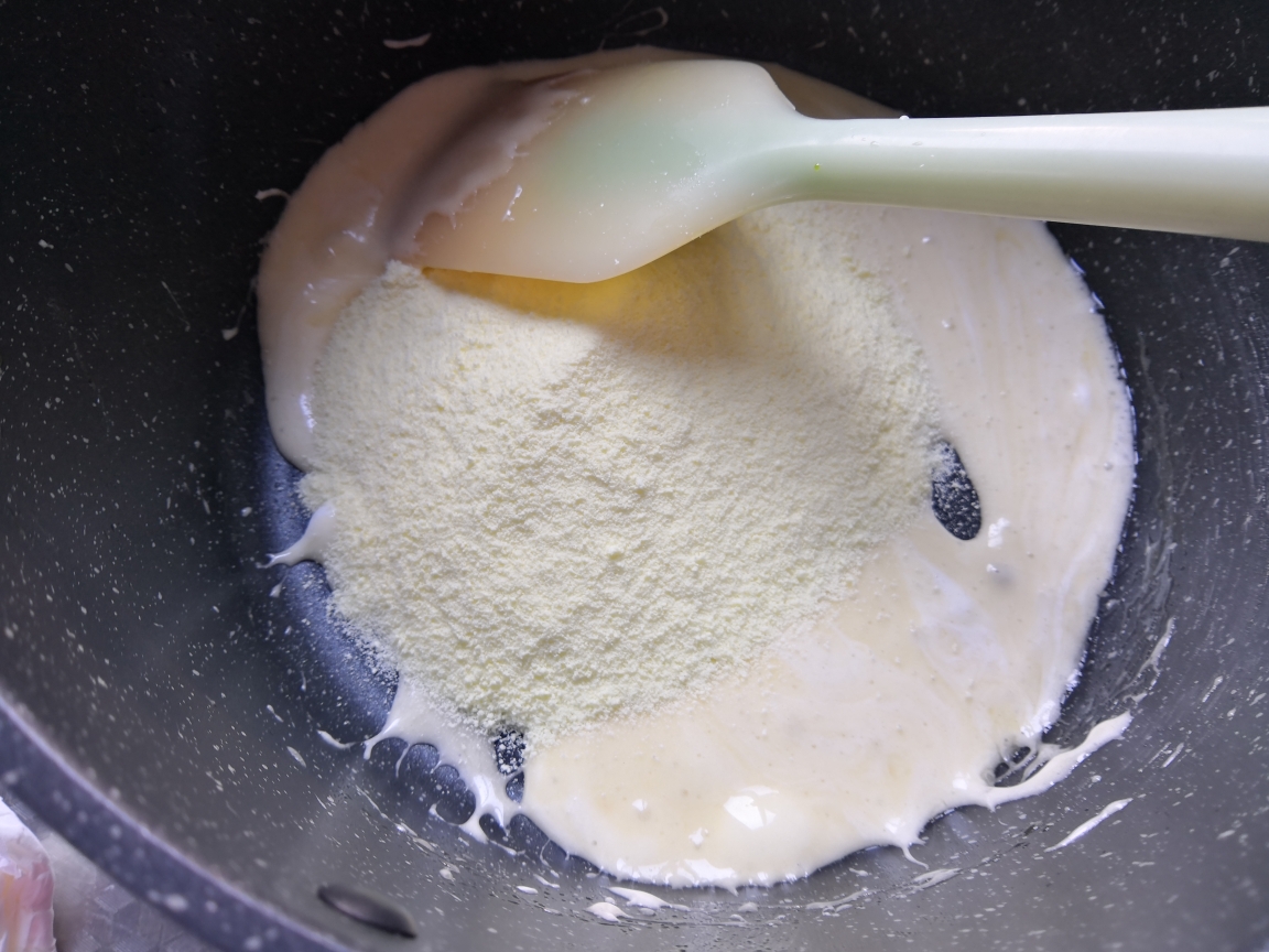 牛奶棒棒糖的做法 步骤3