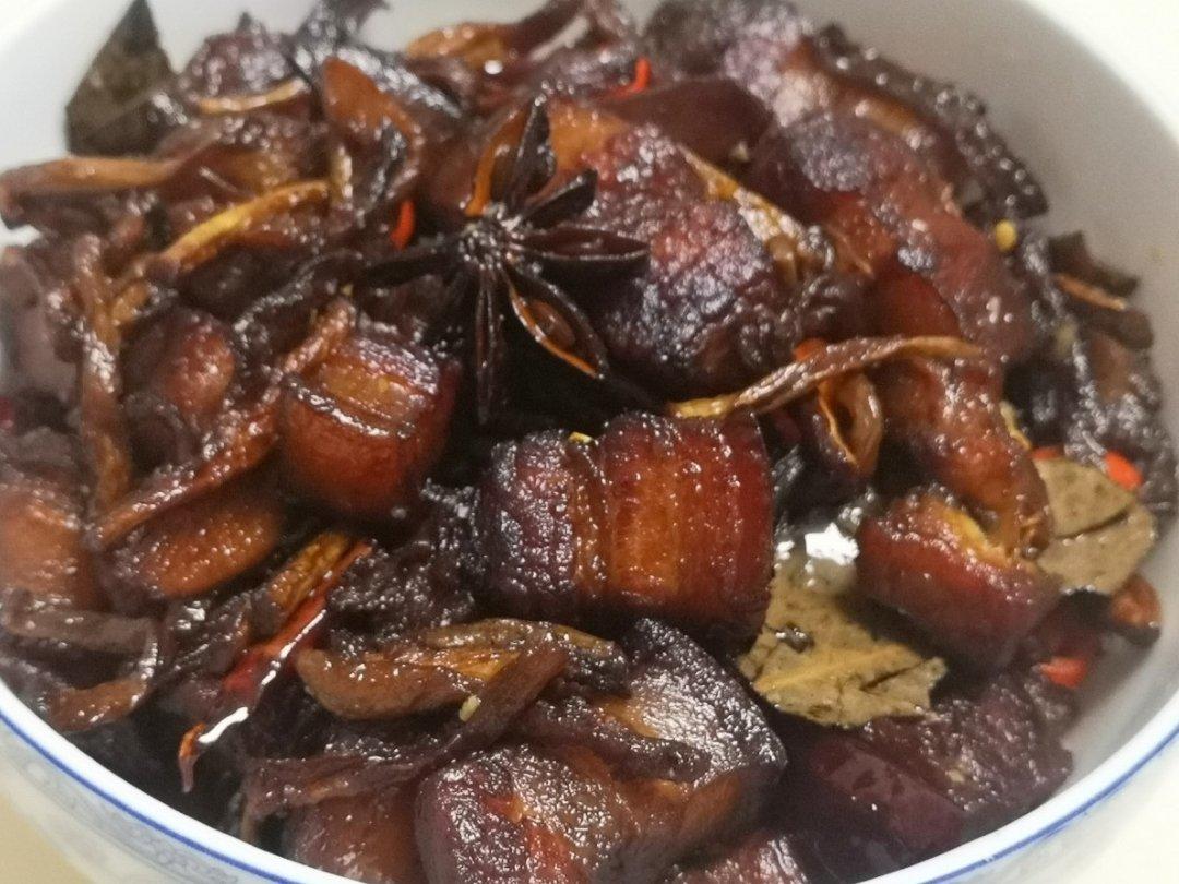 萝卜干烧肉