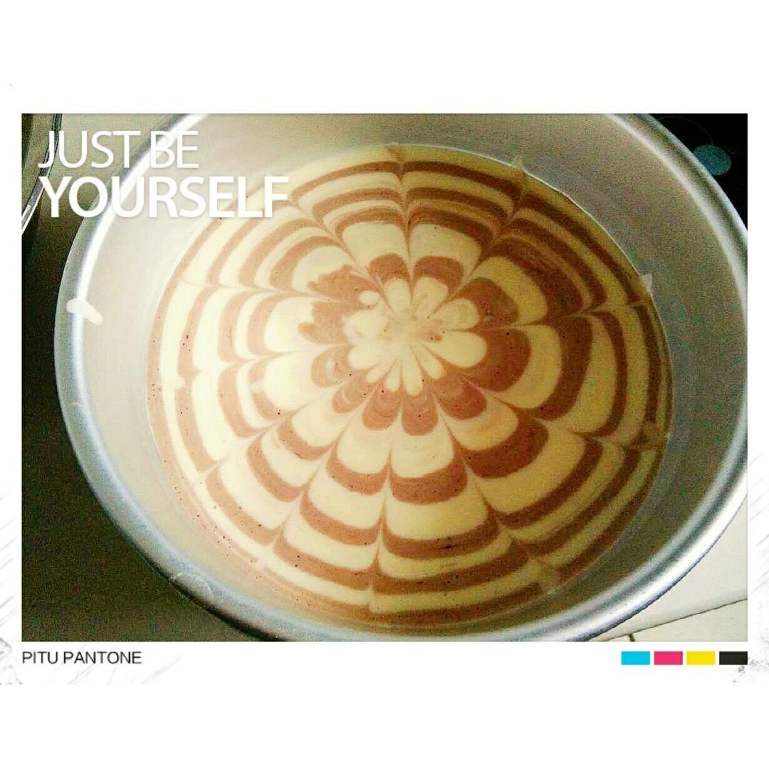 双色拉花戚风蛋糕