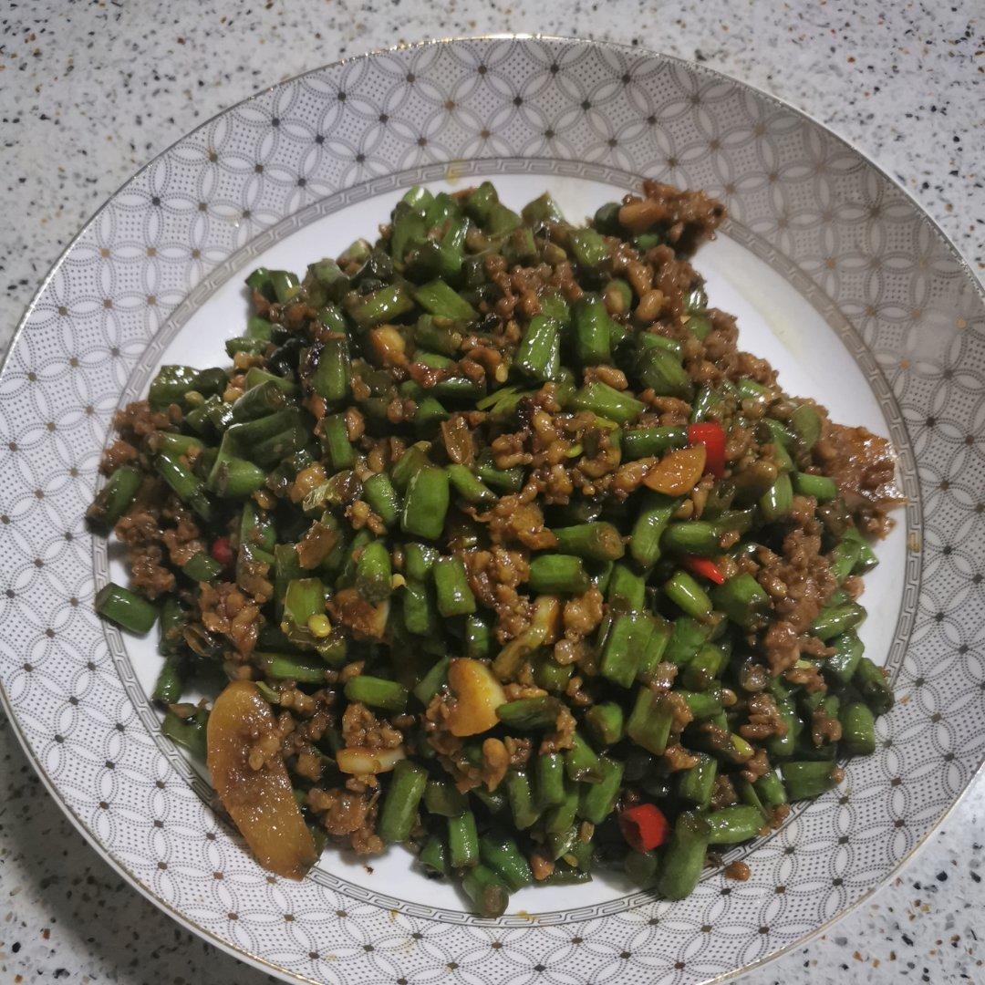 超简单的家常下饭菜猪肉末辣炒豆角