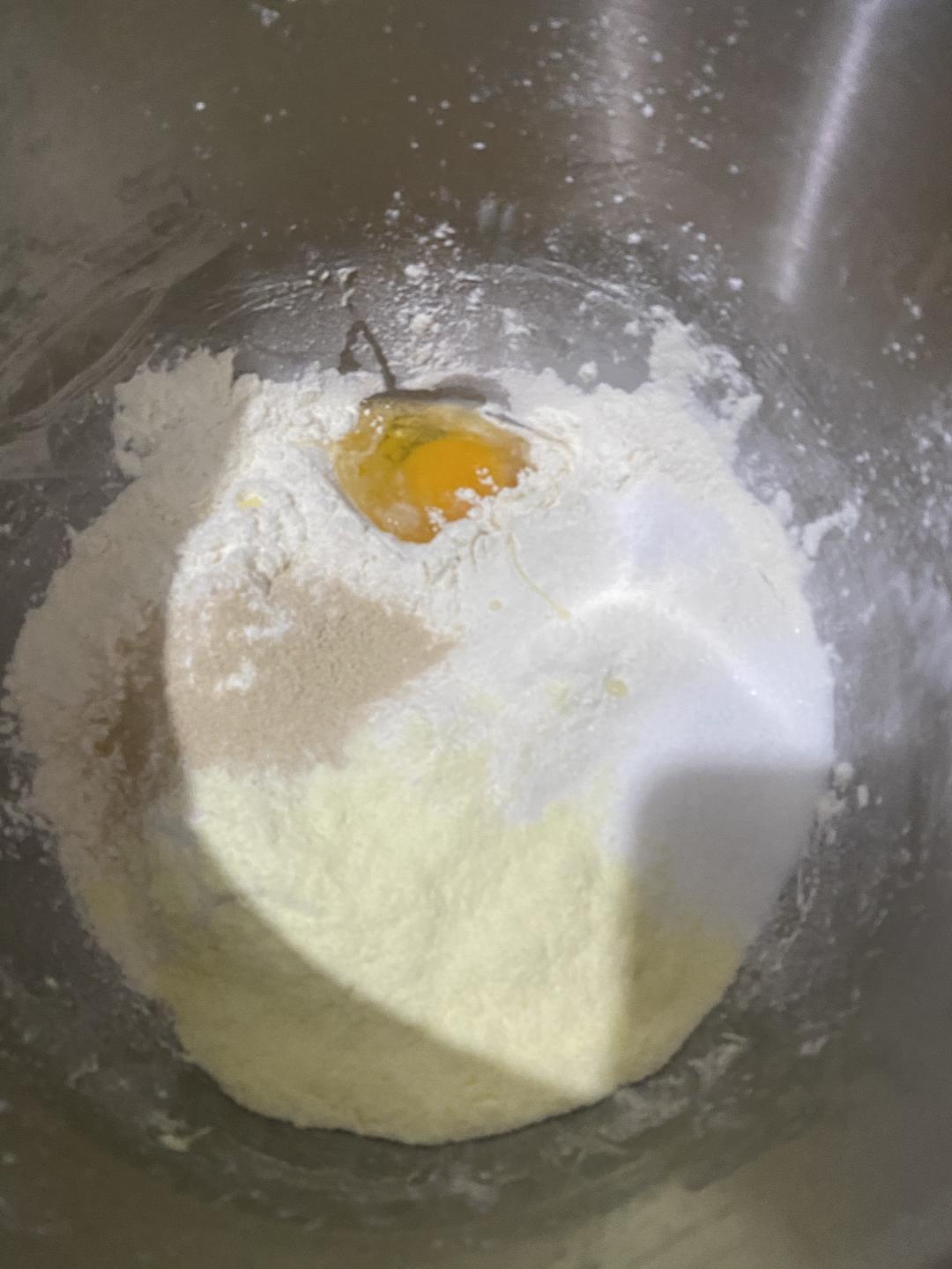 纯奶手撕吐司的做法 步骤1