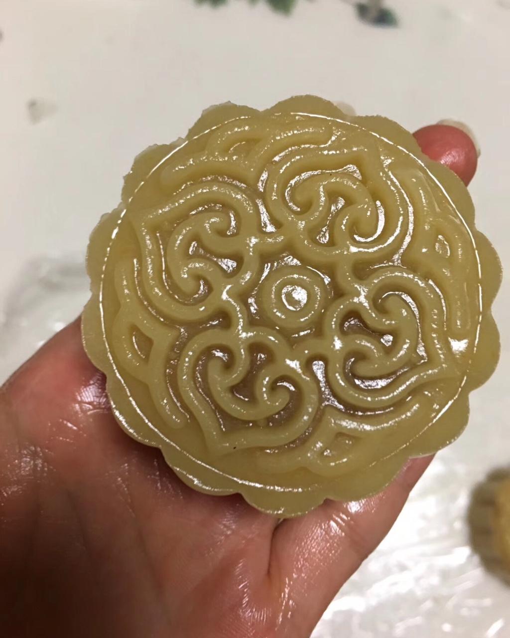 广式月饼——蛋黄莲蓉月饼