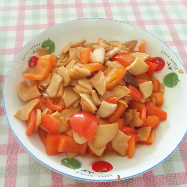 青椒素炒杏鲍菇