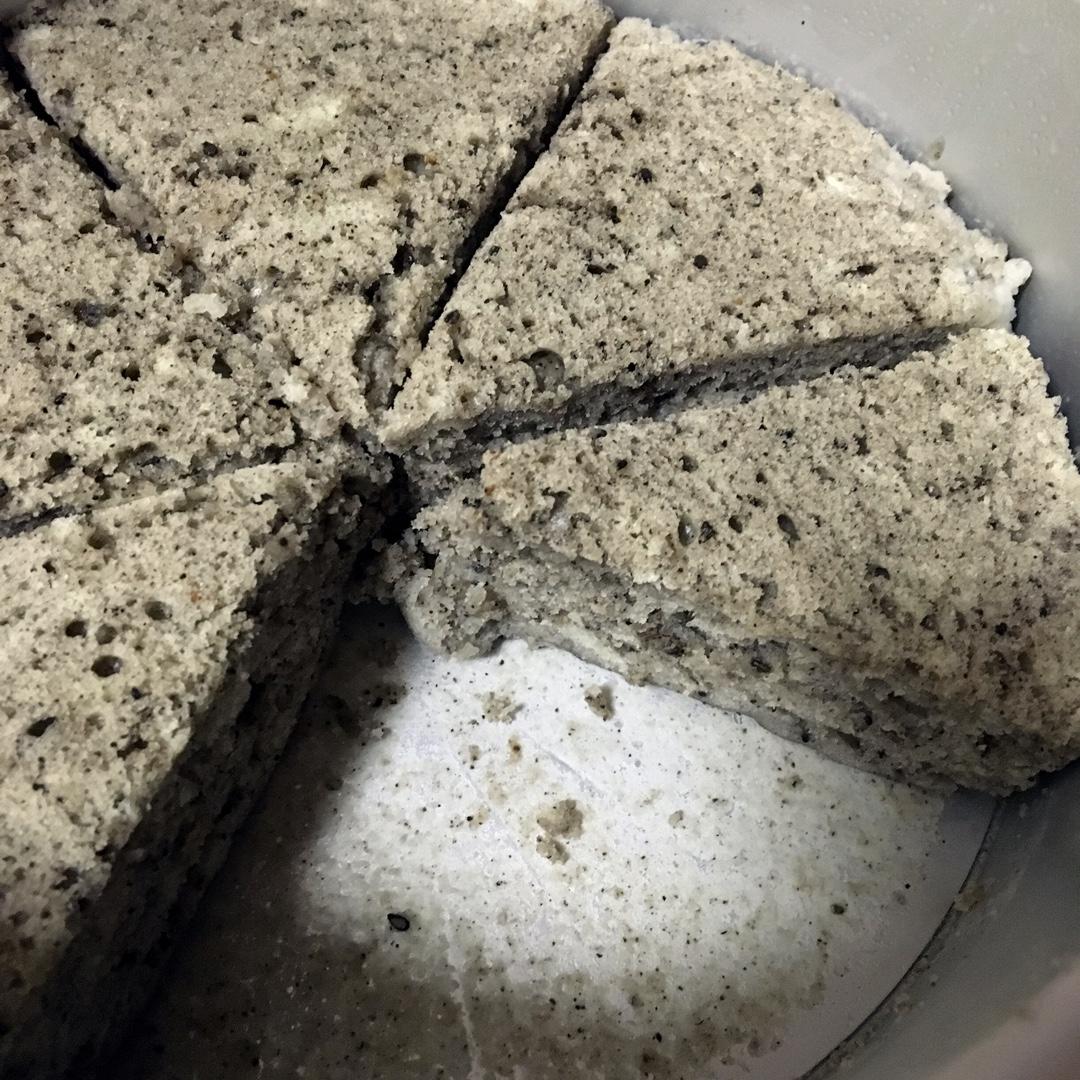 奶香黑芝麻发糕