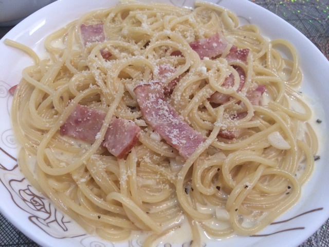 白蘑菇奶油培根意面