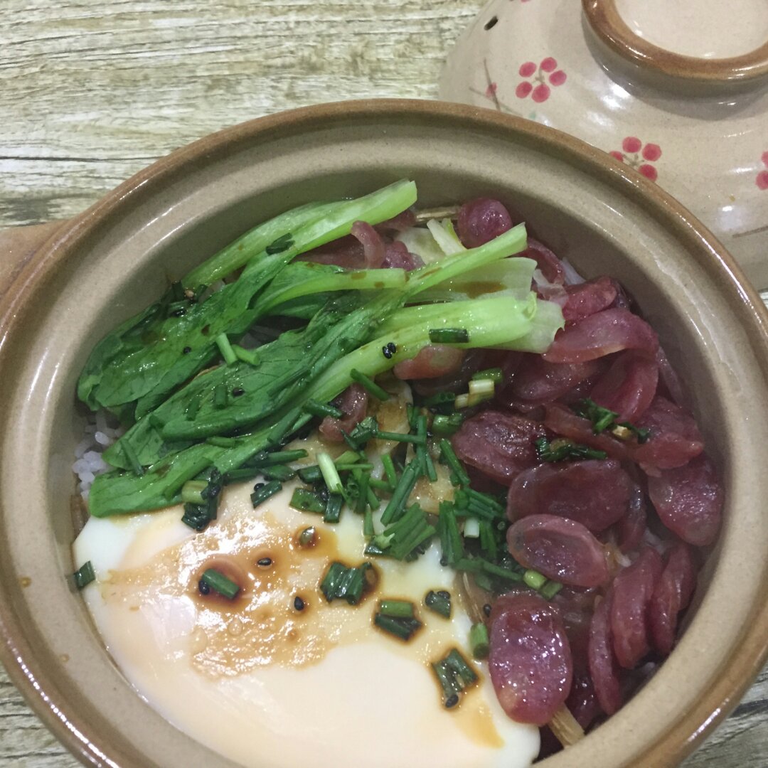 香肠煲仔饭