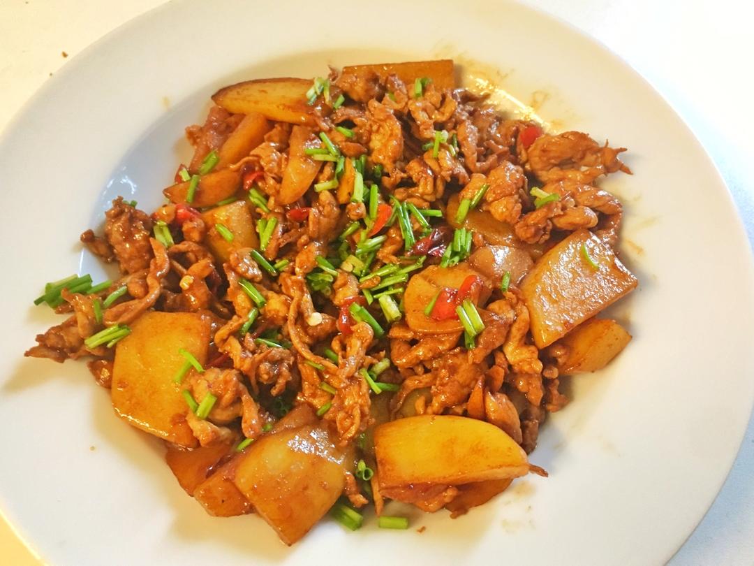 土豆片炒肉