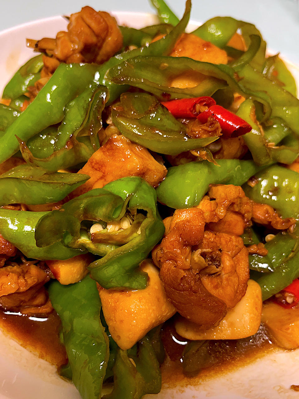 麻辣鲜香无敌下饭小炒鸡腿肉