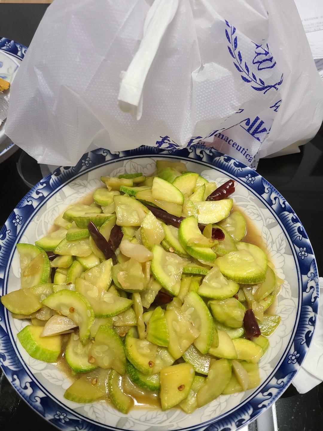 胃口大开的醋溜葫芦瓜
