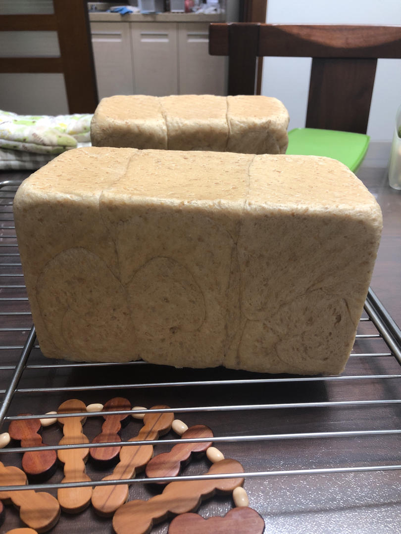 🔥强烈推荐‼️黑全麦黑糖牛奶吐司🍞