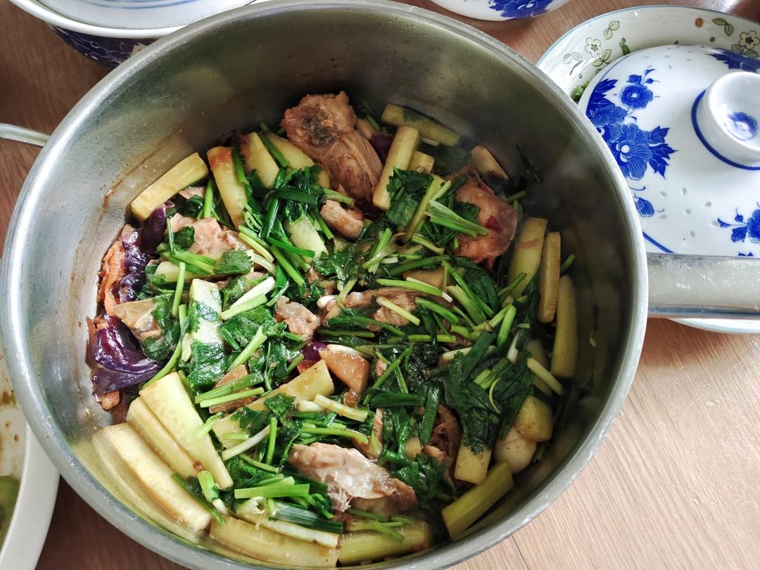 这么做《中餐厅》里的砂锅鱼头煲，超简单！