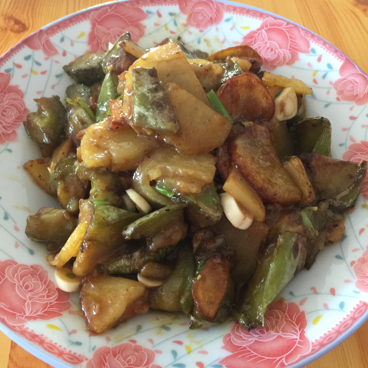 红烧茄子土豆