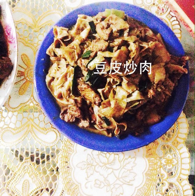 青椒豆腐皮炒肉丝