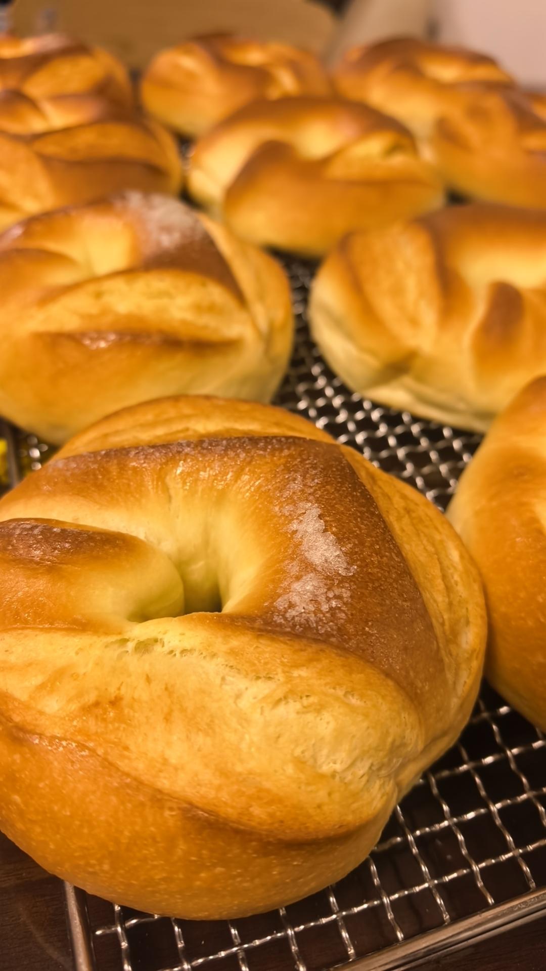 比云朵还软的牛奶面包，液种法甜面包太好吃了！