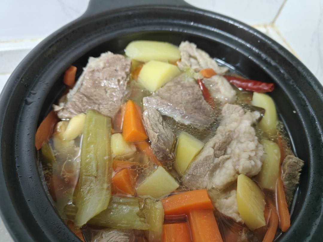 清炖牛羊肉