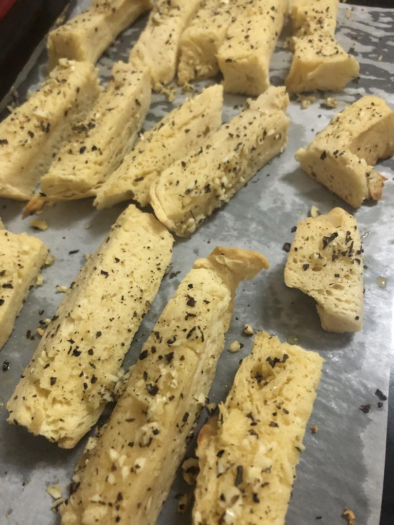 【蒜香吐司条】🍞剩余的吐司边边也可以香酥味美