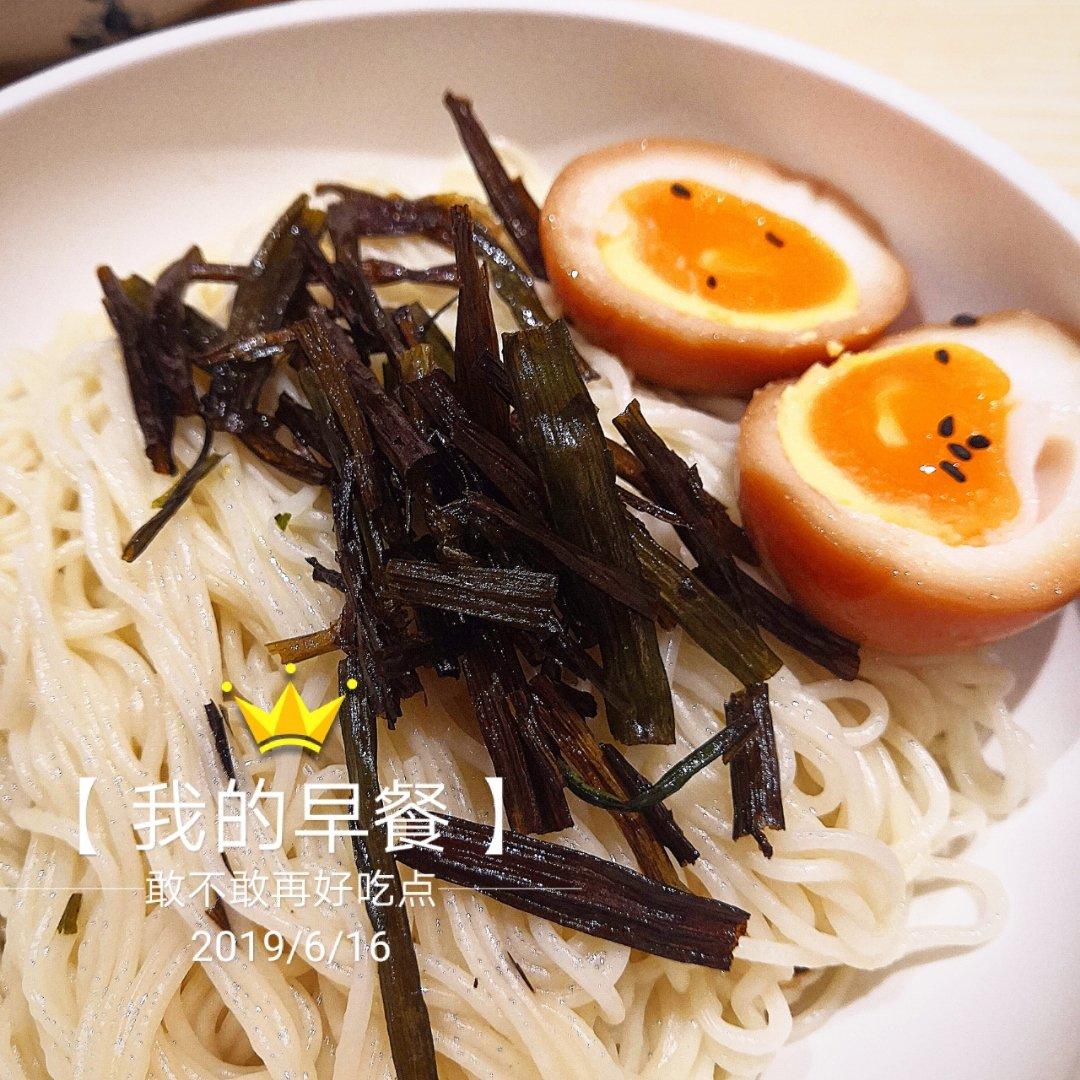 10分钟搞定的一碗葱油拌面