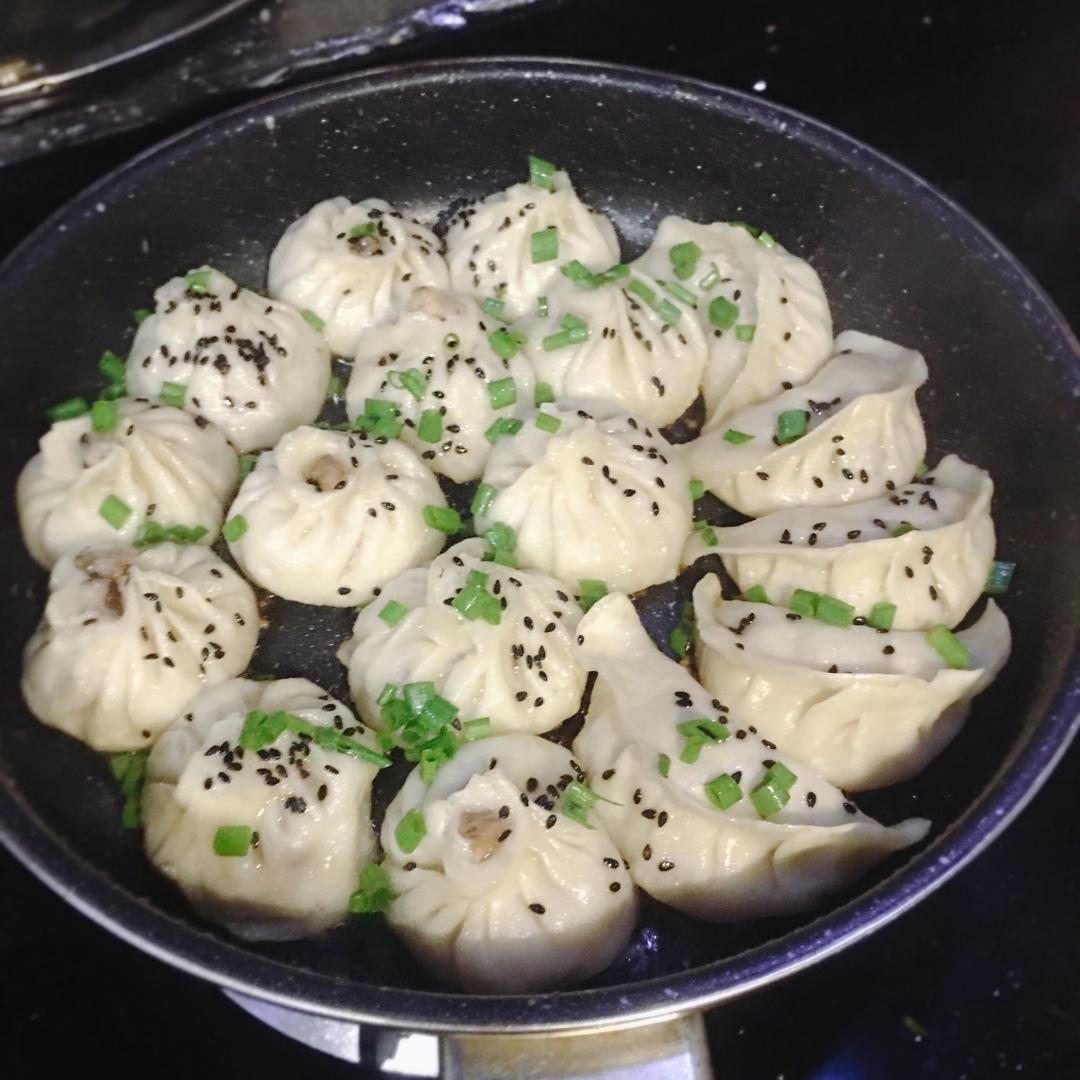 饺子🥟