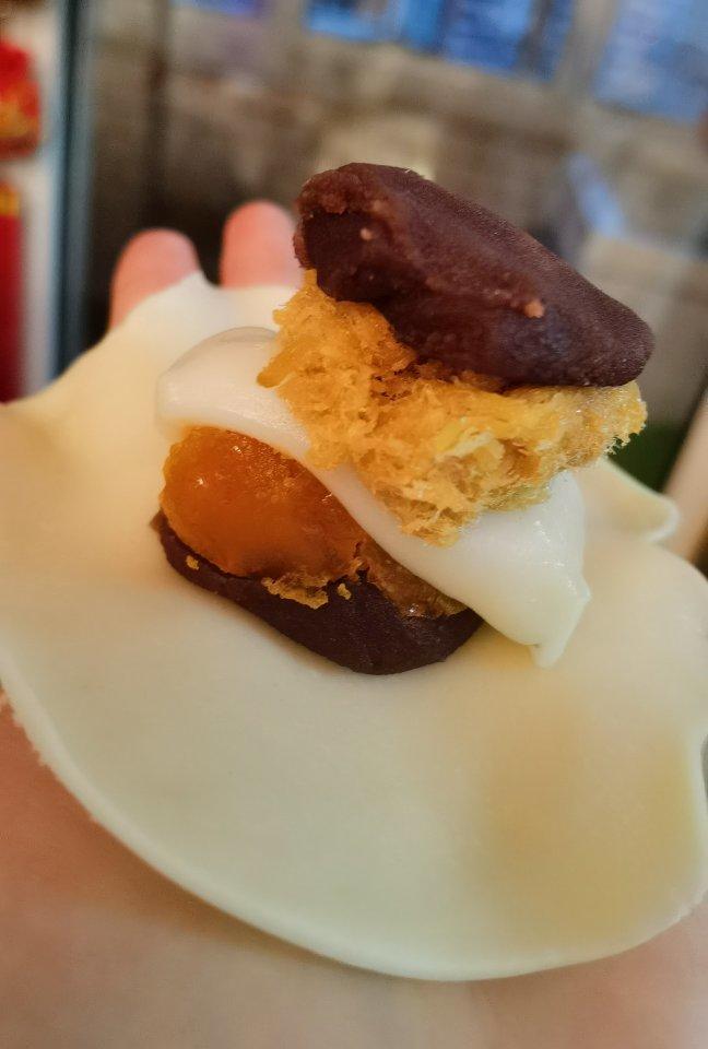 ㊙️网红麻薯肉松蛋黄酥🔥，好吃到爆‼️