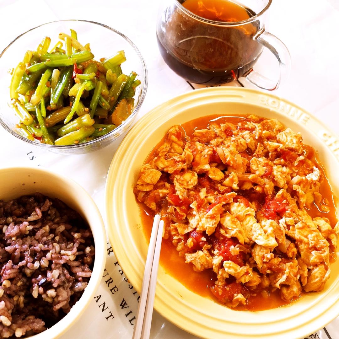 西红柿（番茄）炒鸡蛋 越简单的菜越要做好吃