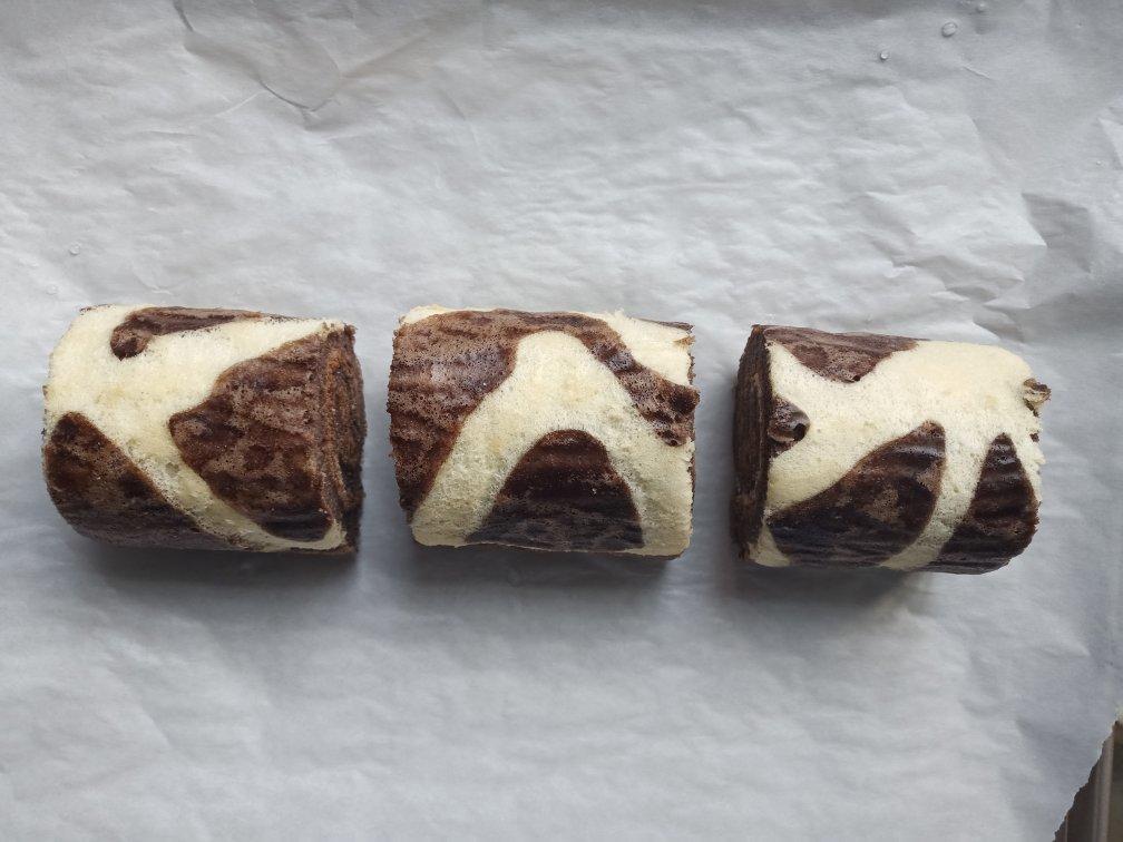 奶牛蛋糕卷+长颈鹿蛋糕卷