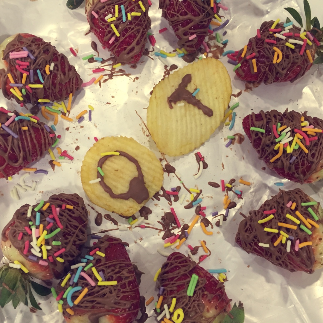 巧克力草莓（详解微波炉版巧克力调温技巧）