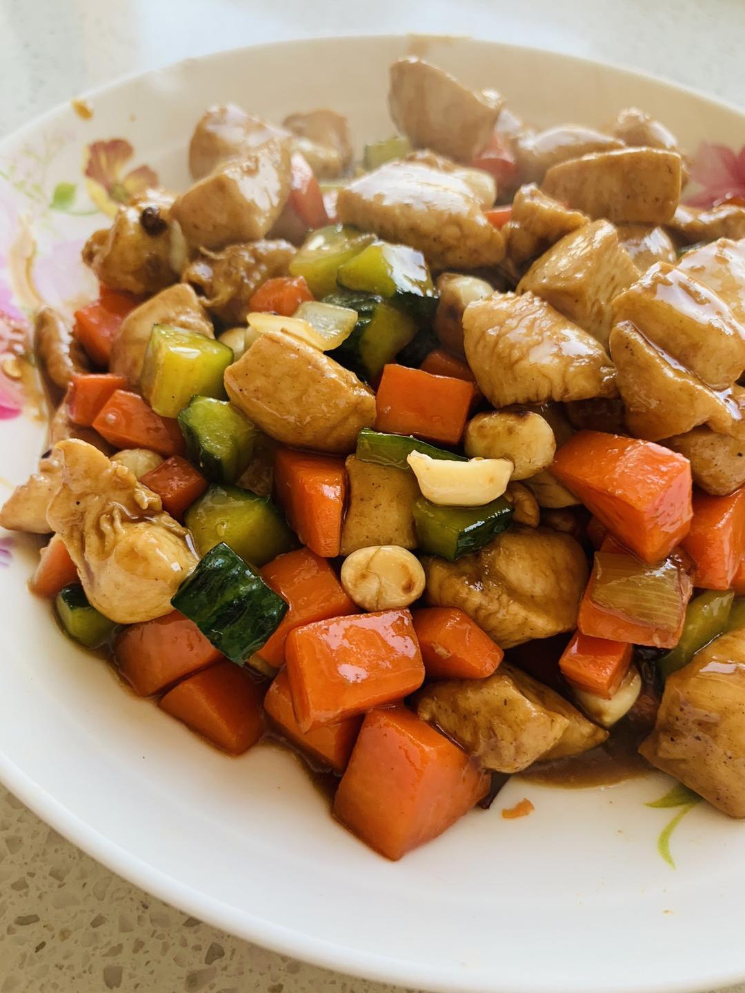 简单好做 宫保鸡丁（家常版）的做法