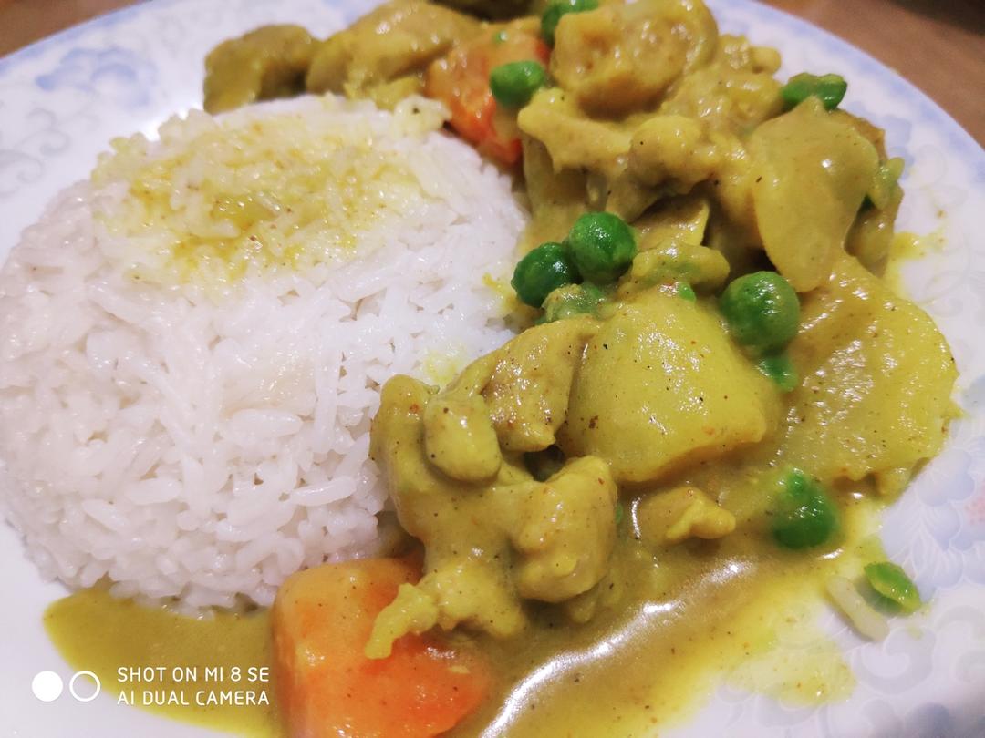 咖喱鸡肉饭