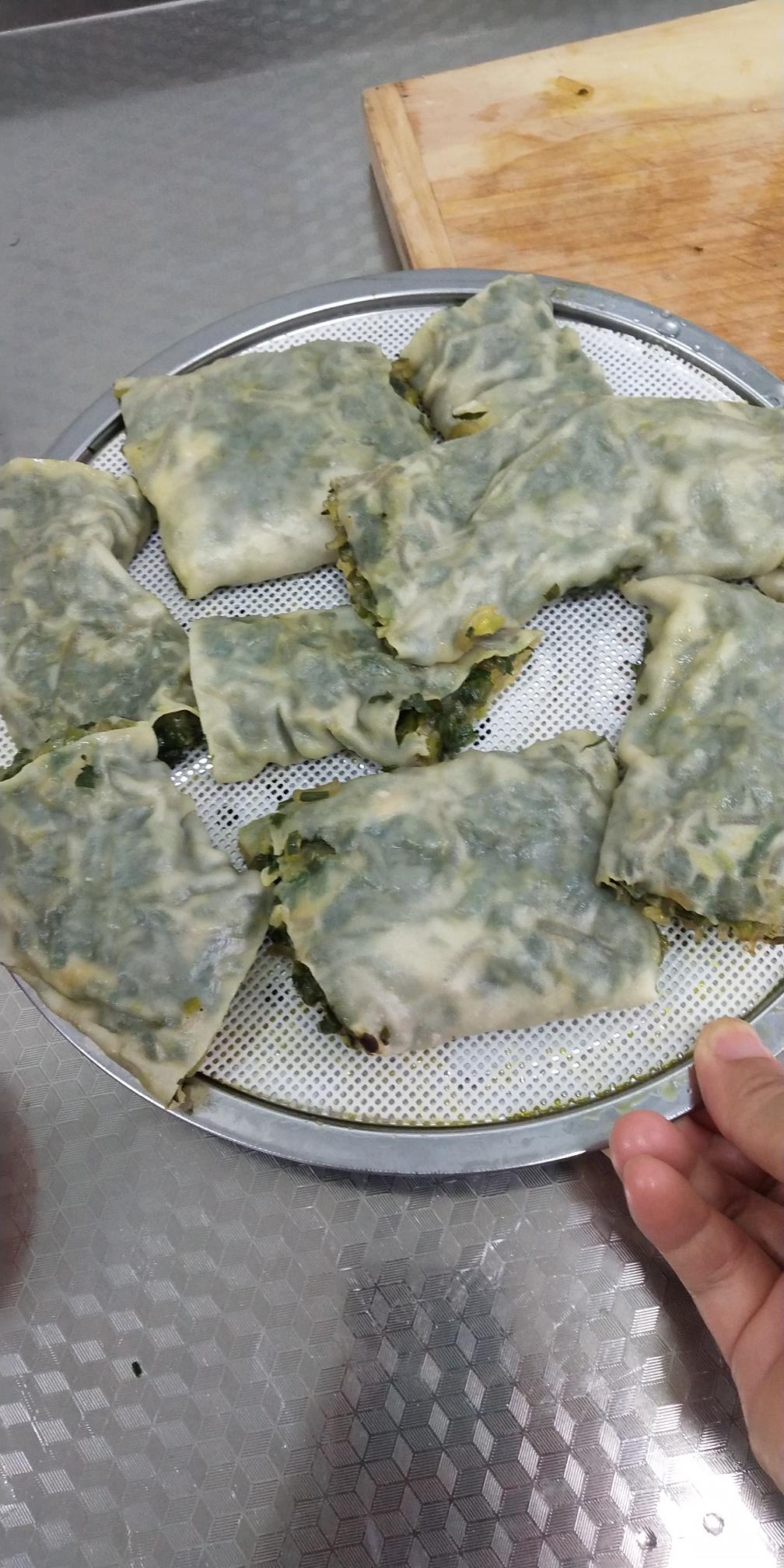 陕西小吃韭菜孜卷的做法