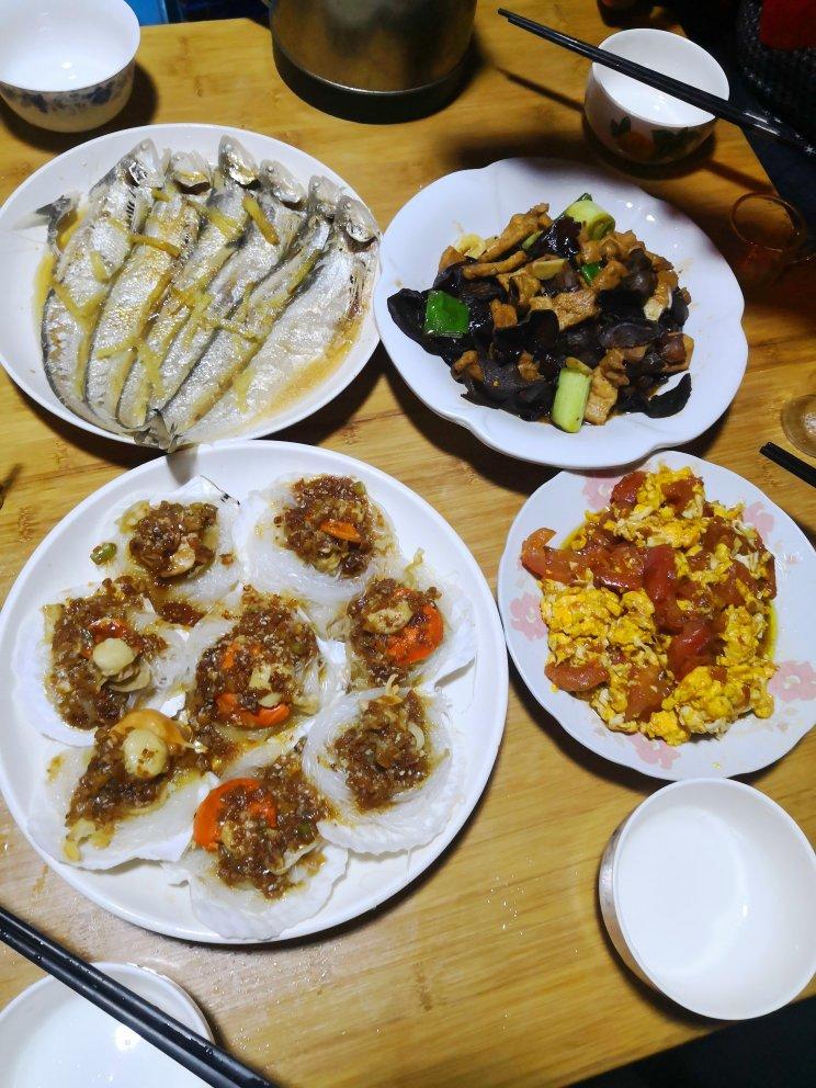 丰盛的晚餐