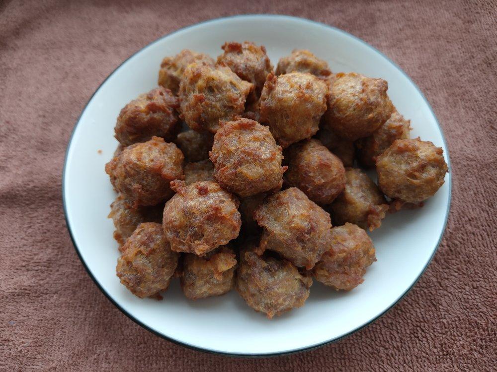 菲疯不可做的炸肉丸子