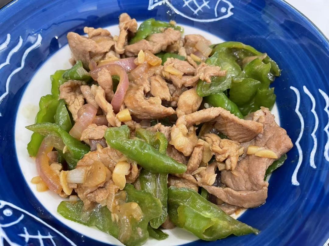 洋葱炒猪肉的做法