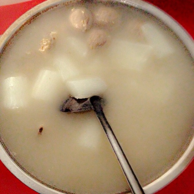 牛肉丸子萝卜汤