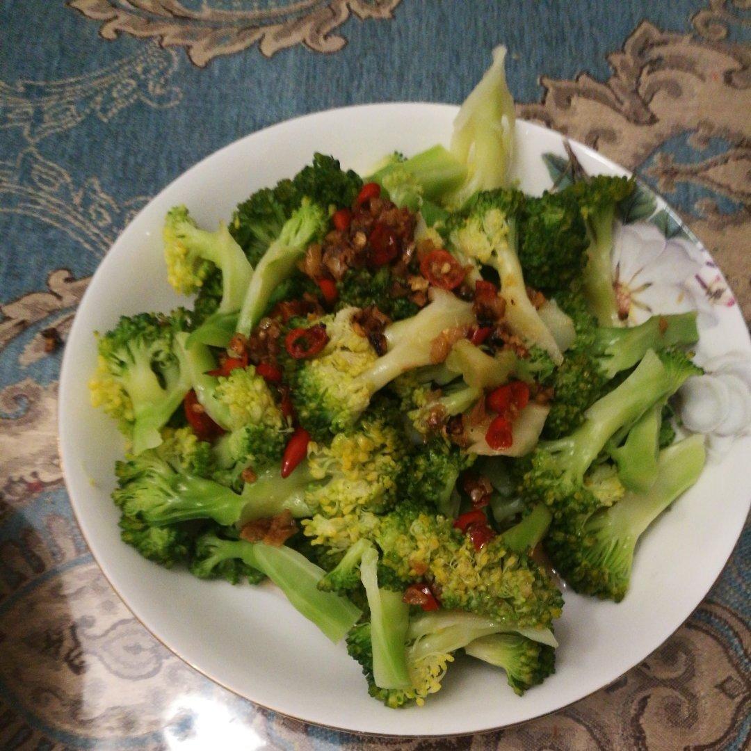 凉拌西兰花-辣的