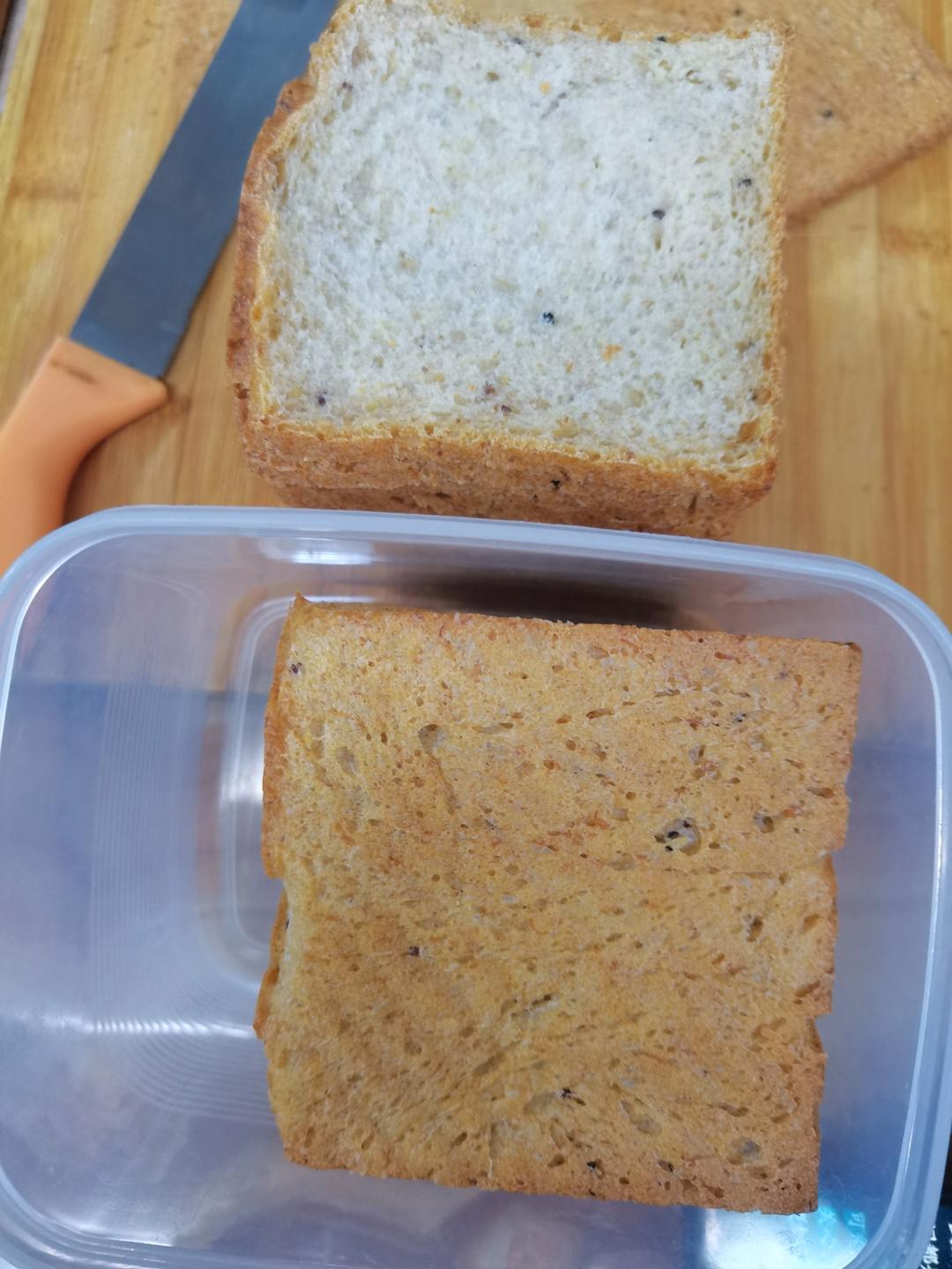 （粗粮低卡的健身主食）50%全麦藜麦吐司