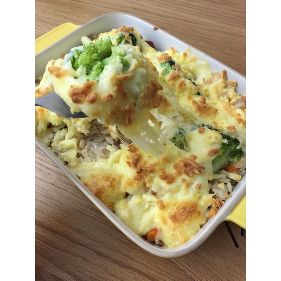 海鲜焗饭 Seafood Fried Rice with Cheesy Topping