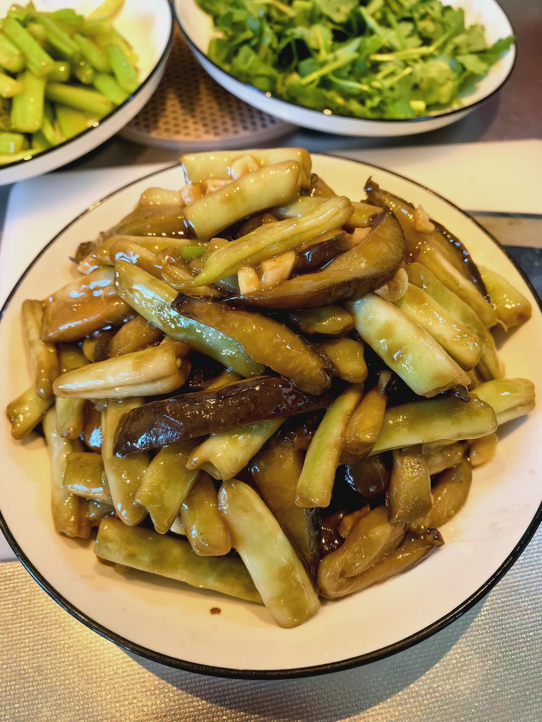 豆角烧茄子｜米饭杀手驾到！这盘素菜比肉还香！🍆
