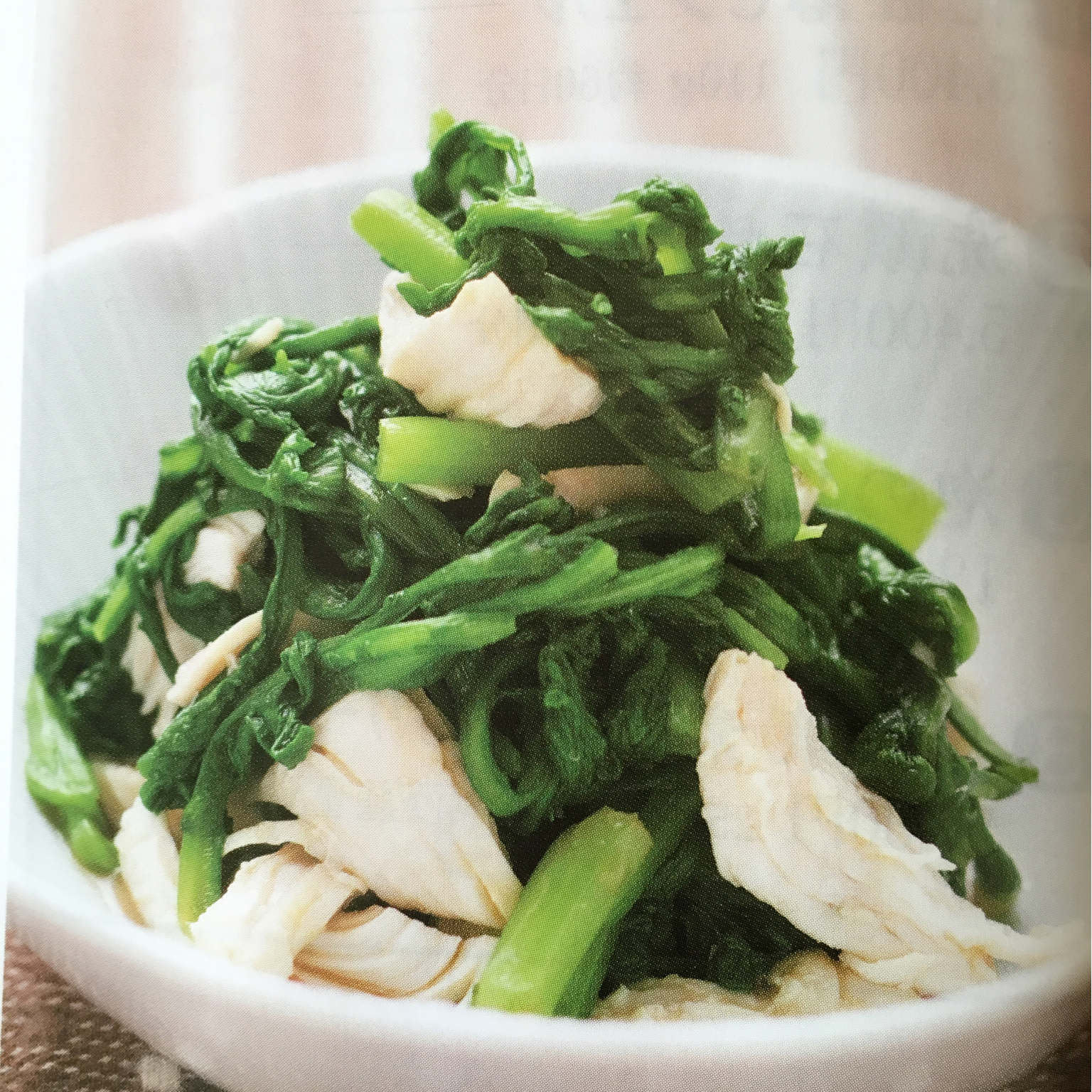 茼蒿拌鸡肉