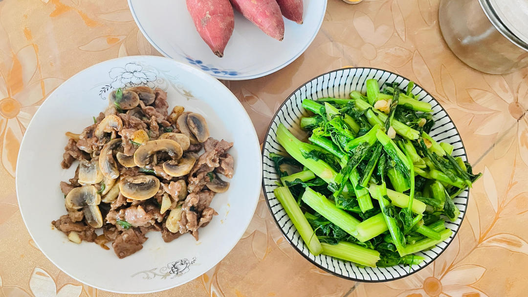 白蘑菇牛肉片