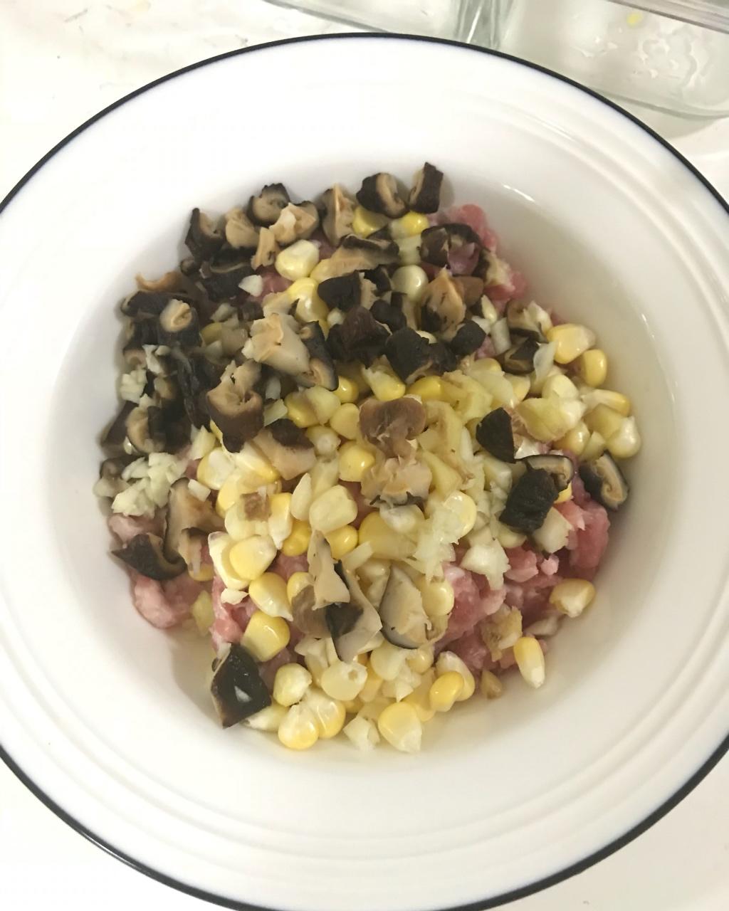 香菇玉米虾仁猪肉饺子