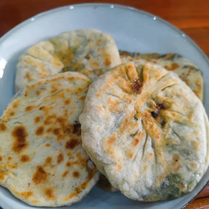 韭菜鸡蛋馅饼