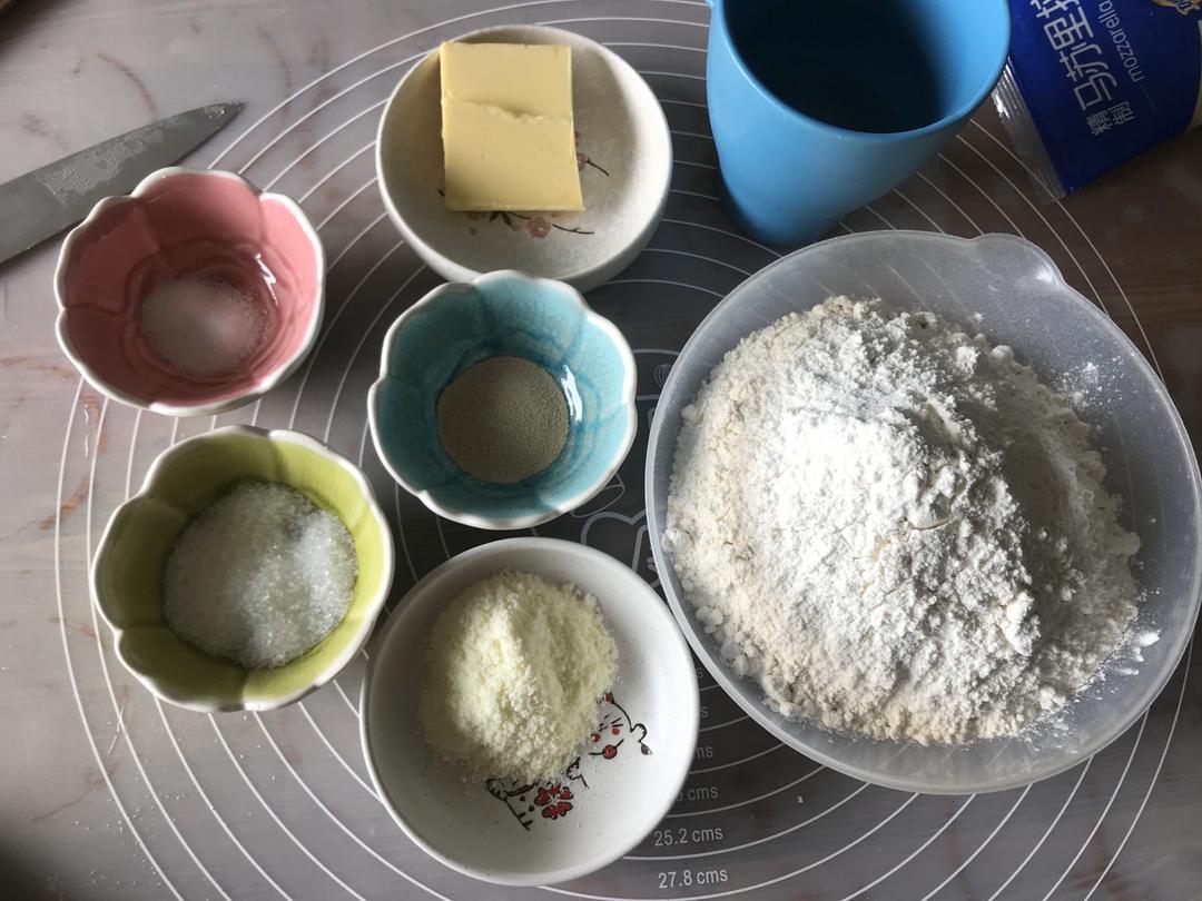 纯奶手撕吐司的做法 步骤1