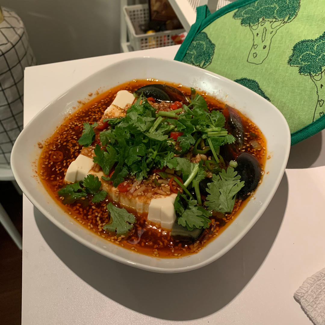 快手菜❗五分钟😋皮蛋豆腐